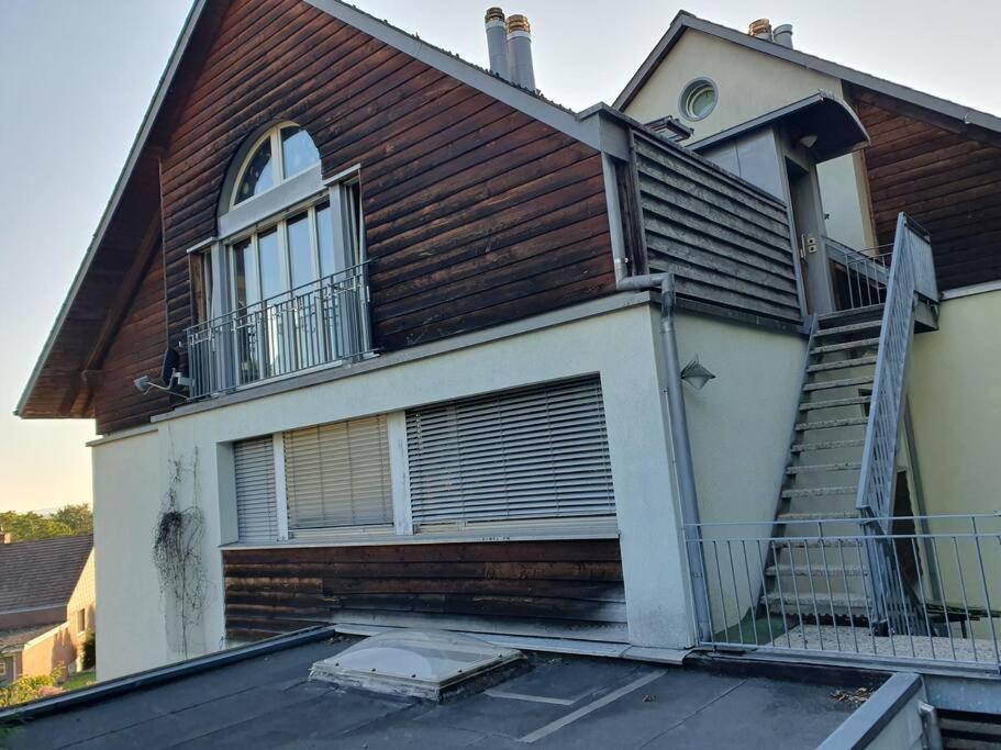 Dachwohnung In Flughafennaehe Κλότεν Εξωτερικό φωτογραφία