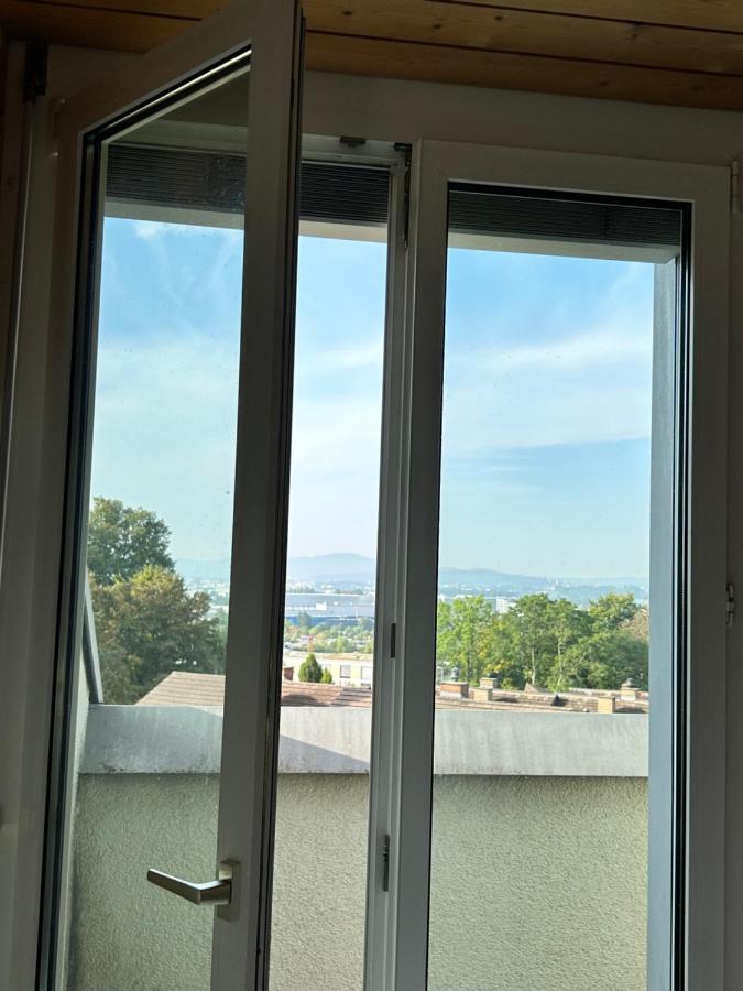 Dachwohnung In Flughafennaehe Κλότεν Εξωτερικό φωτογραφία