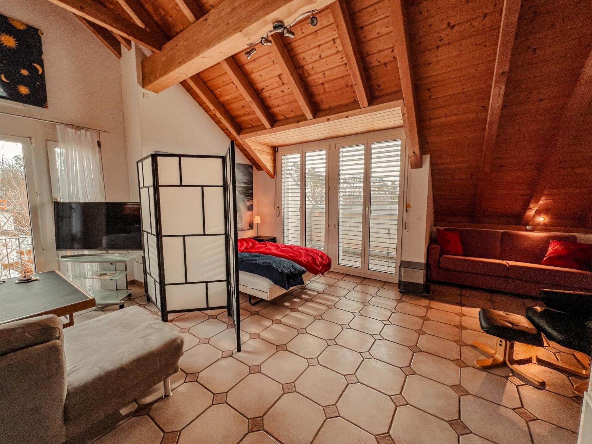 Dachwohnung In Flughafennaehe Κλότεν Εξωτερικό φωτογραφία